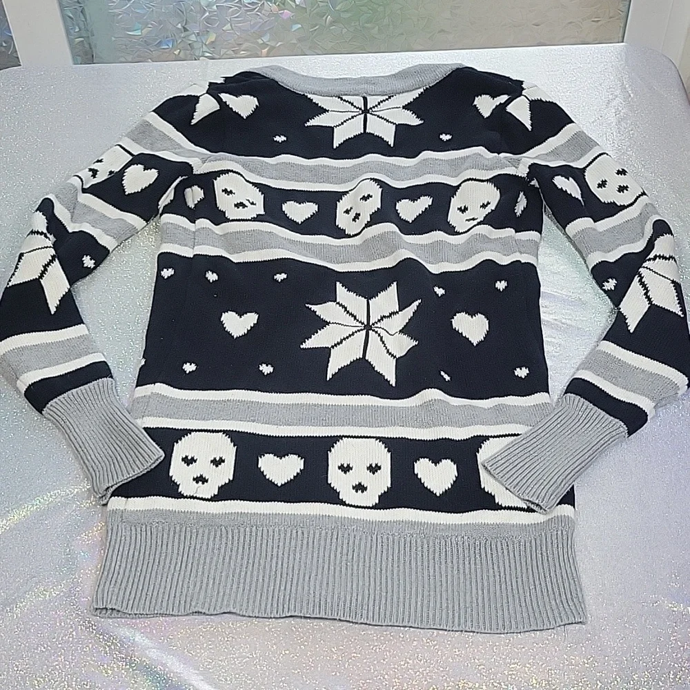 RARE Vintage Holiday Cardigan Knit Skull Snowflake Sweater Button Up SZ:XS - Picture 12 of 13
